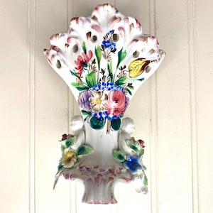 Vintage Italian Cherub Vase: Capodimonte Style Porcelain Floral Decor