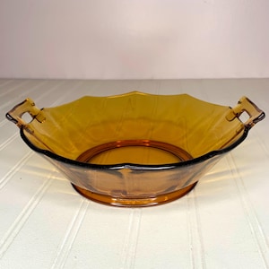 Vintage Amber Glass Bowl: Scalloped Edge, Mid-Century Modern Decor