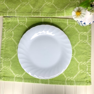 Green Coastal Cottage Placemats - Set of 4 Textured Farmhouse Linens