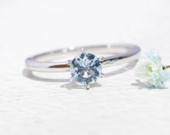 天然アクアマリンのオーバルカットジェムストーンリング（女性用）｜彼女への高級ハンドメイド婚約指輪、ブライダル記念日ギフト
