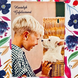 Vintage jongen met puppy jaren 60 gebruikte ansichtkaart