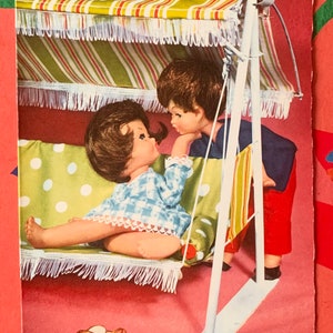 Muñeca sin usar Tarjeta de felicitación Vintage 60s Lindo Niño Niña 460/34