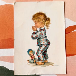 Cartolina d'epoca usata Ragazza carina che prega di Constanza Spagna bambola anni '70