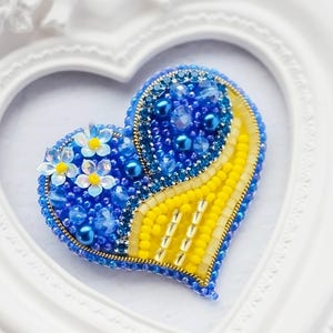 Beaded Brooch Kit 'Ukrainian heart', DIY Jewelry Making, Bead Embroidery Craft Kit
