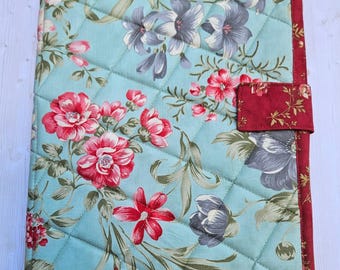 Folder Quilted Cross Stitch Project Bag "Collections Etchings" Aqua
