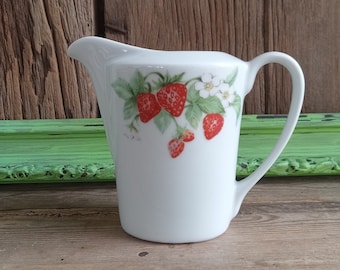 Christopher Stuart Berry Orchard Strawberries Vintage Creamer Cream Pitcher Discontinued Pattern Replacement Boho Farmhouse Kitchen