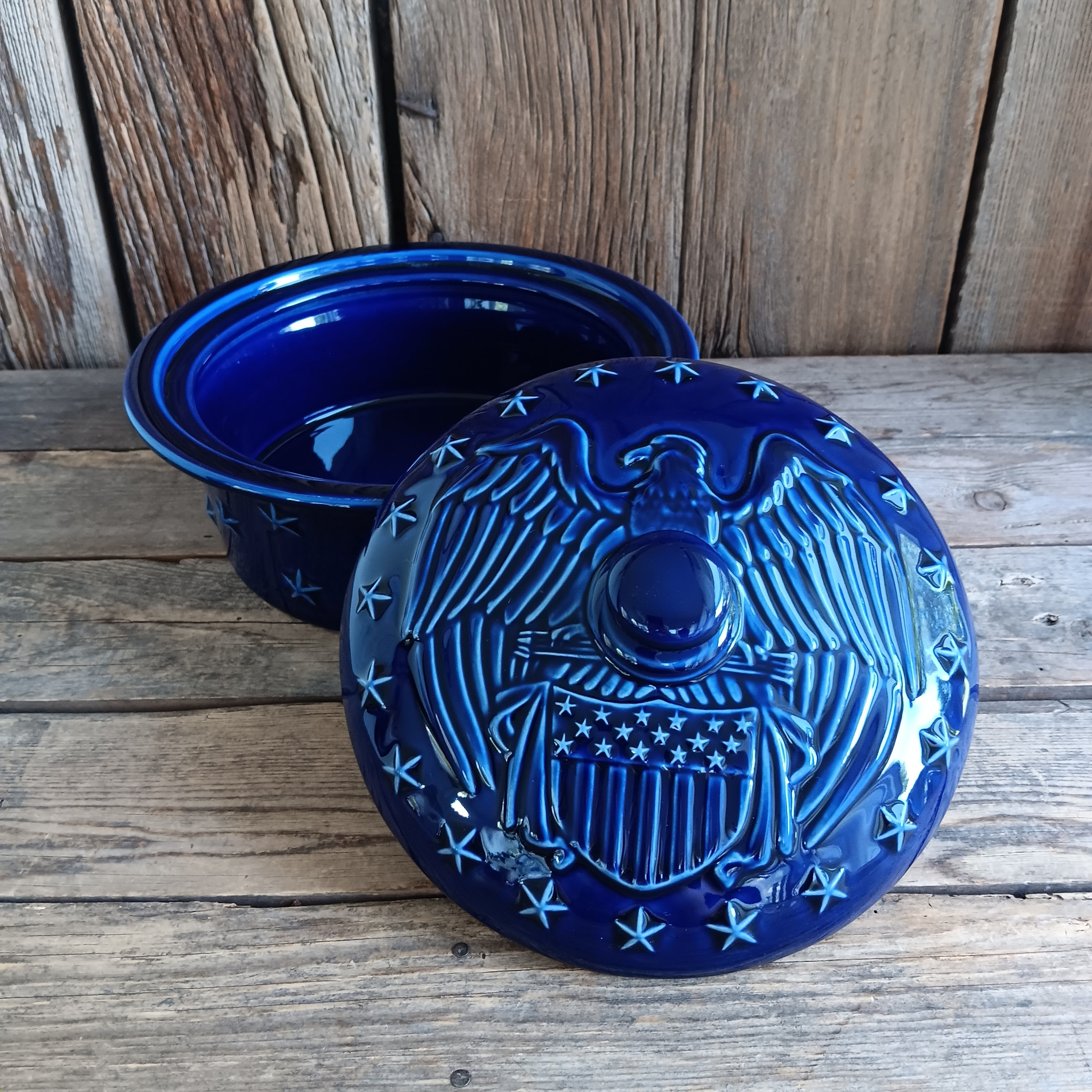 Vintage 2001 Longaberger Pottery American Eagle Cobalt Blue Round