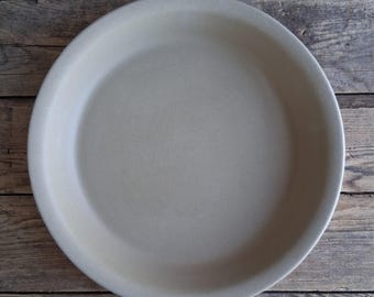 Talerz do tarty Pampered Chef 047 Kolekcja Family Heritage, kamionka, forma do quiche 10"