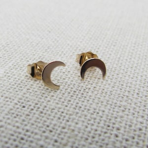 14K Solid Gold Crescent Moon Stud Earrings • Yellow Gold Celestial Moon Post Earrings • TIny Moon Studs • Moon Earrings • PAIR of Earrings