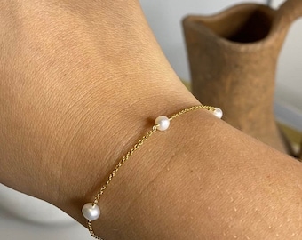 Pearl Bracelet • Freshwater Pearl Station Bracelet • White Pearl Bracelet • Dainty Pearl Bracelet • 14kt Gold Filled