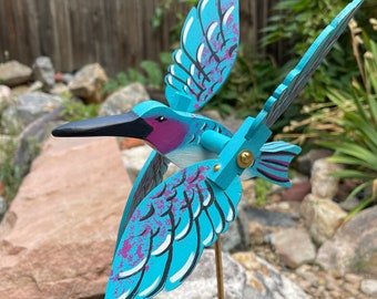 Hummingbird Whirligig (Body 7”L/Wingspan 10”L)