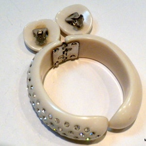 Vintage Cream Celluloid Thermoplastic Hinged Bracelet Earrings Clear Rhinestones image 4