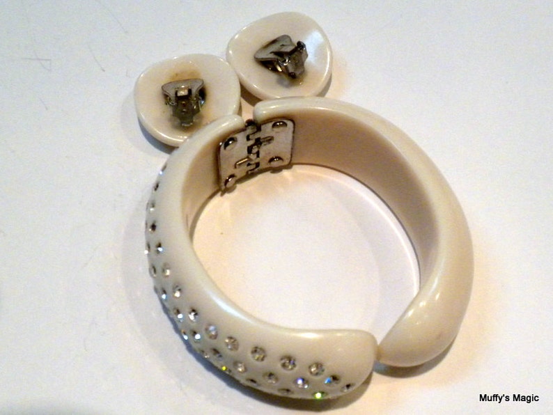 Vintage Cream Celluloid Thermoplastic Hinged Bracelet Earrings Clear Rhinestones image 4