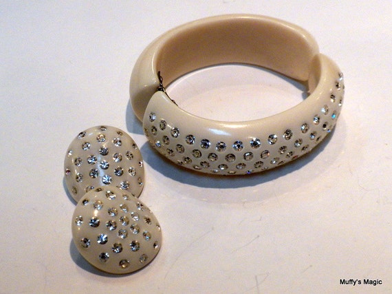 Vintage Cream Celluloid Thermoplastic Hinged Bracelet Earrings Clear Rhinestones