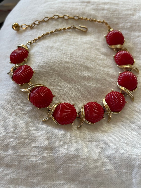Red Shell Thermoset Lucite Necklace Possibly Unsig