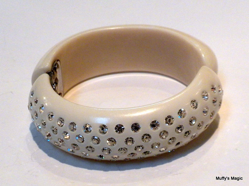 Vintage Cream Celluloid Thermoplastic Hinged Bracelet Earrings Clear Rhinestones image 2