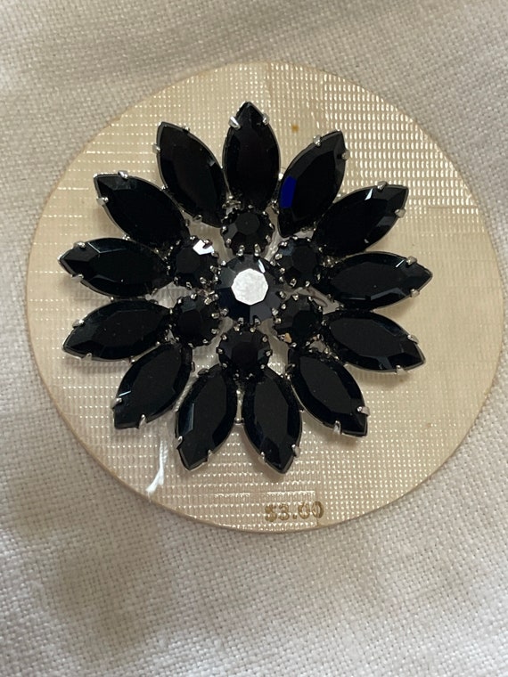 Vintage Black Rhinestone Flower Brooch on Origina… - image 1