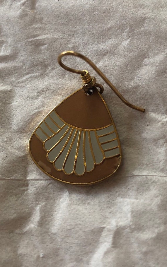 Laurel Burch Peach and Beige Fan Earrings - image 3