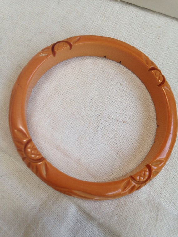 Butterscotch Bakelite Bracelet Carved - image 1