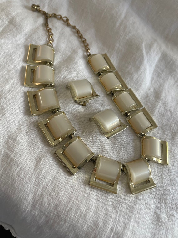 White Thermoset Lucite Moonglow Necklace with Earr