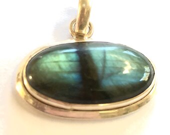 Vintage Labradorite Sterling Silver Pendant