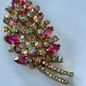 Geverifieerd Juliana Roze Strass Blad Broche Bloemontwerp met Draden