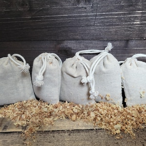 Aromatic Cedar Wood Shavings Sachets: Natural Air Freshener Set of 5