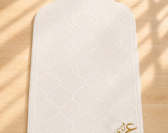 Tapis de prière personnalisé | Tapis de prière islamique en velours personnalisé avec nom | Cadeau musulman | Cadeau de l'Aïd | Cadeau du Ramadan | Cadeau pour le Hajj ou la Omra