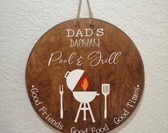 READY TO SHIP. Dad or Grandfather Wooden Round Door Hanger for Porch or Patio. Dad Custom Sign Board. Father's Day Gift