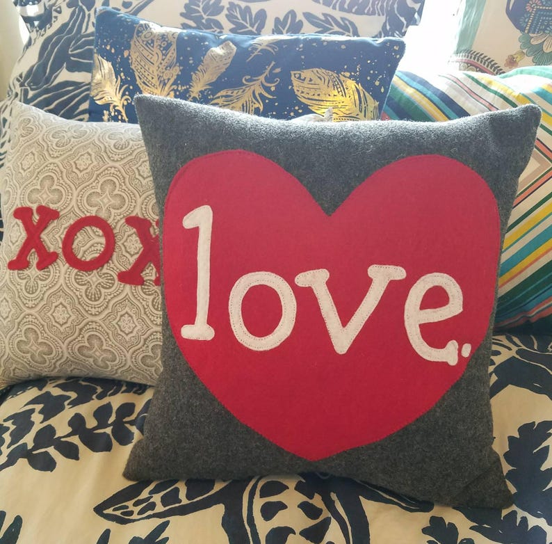 love accent pillow