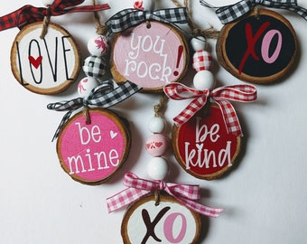 Valentine Love Natural Edge Wood Round Ornament tags.  6 Farmhouse Inspired Valentine Ornaments gift tags