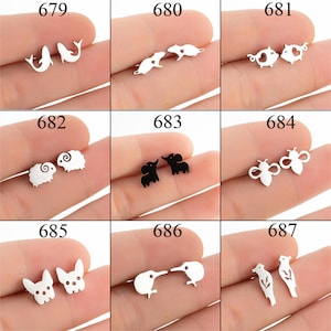 Boucles d'oreilles minimalistes en acier inoxydable / Boucles d'oreilles Stud / Boucles d'oreilles en or / Boucles d'oreilles noires / boucles d'oreilles clous / boucles d'oreilles clous pour femmes ZE581 image 5