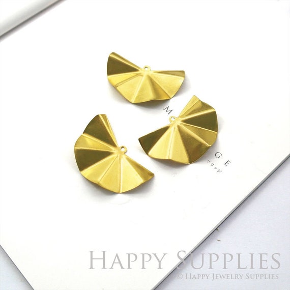 30Pcs Raw Brass Fan Shaped Triangle Charms Pendants DIY Jewelry Earring Making 30Pcs Raw Brass Fan Shaped Triangle Charms Pendants DIY Jewelry Earring Making