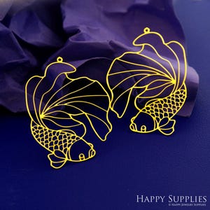 Fish Raw Brass Charms, Fish Pendants, Earrings Findings, Pendants, Geometric Earrings Charms,  Jewelry Supplies, Animal Charms (RD2803)