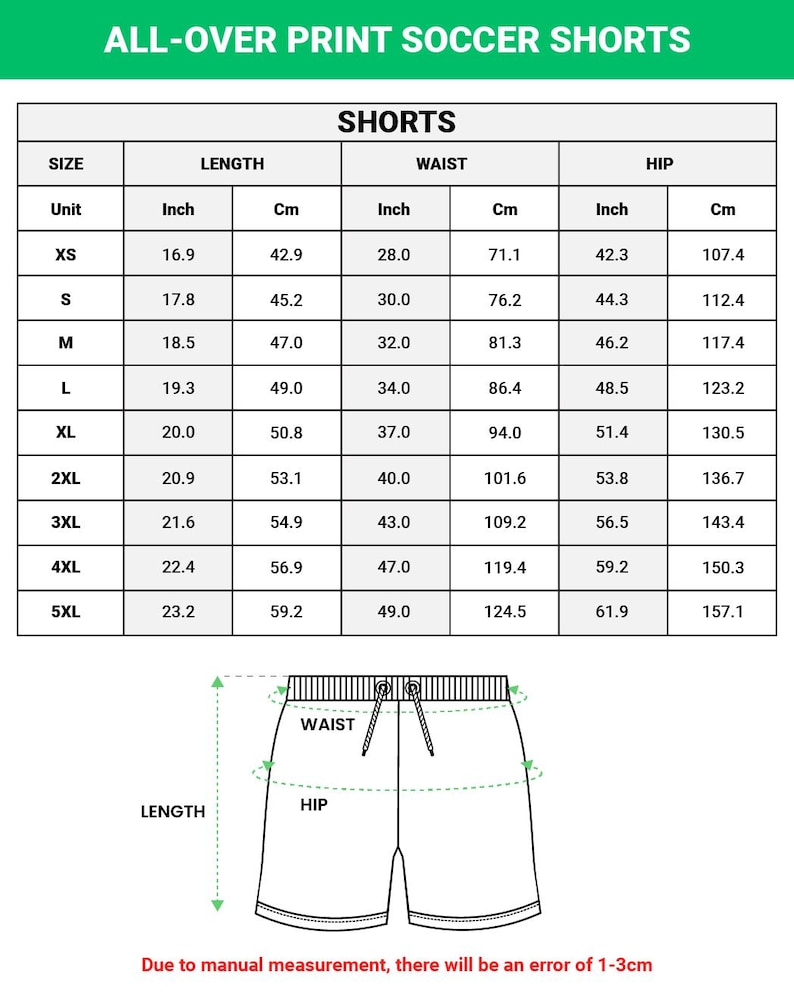 Puede incluir: Una tabla de tallas para pantalones cortos de f&uacute;tbol con estampado integral, que muestra medidas de largo, cintura y cadera en pulgadas y cent&iacute;metros para tallas de XS a 5XL. Un dibujo lineal ilustra los puntos de medici&oacute;n de la prenda.