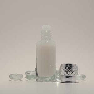 Musk Al Tahara, Luxurious White Musk Essence Powdery, Thick Concentrate, Long-Lasting & Alcohol-Free Arabian Fragrance