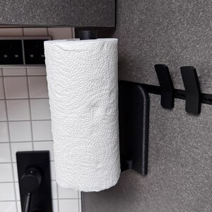 Portarotolo di carta compatibile con il sistema di binari a parete multifunzione Hymer Hook-In