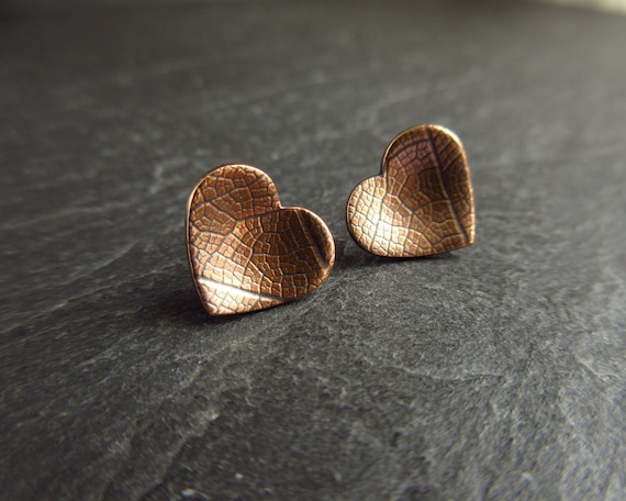Bronze heart shape stud earrings, natural leaf pattern studs, 8th 19th wedding anniversary gift for wife, birthday present for women