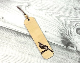 Rectangular bird plate in colored veneered wood custom engraving to hang