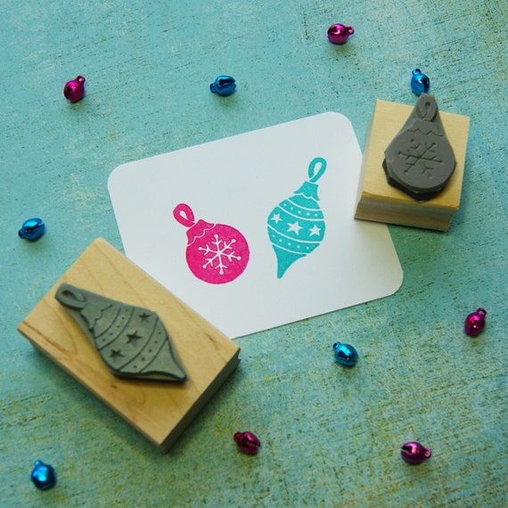 Skull & Cross Buns Artisan Rubber Stamp - Dotty Snowflake Skull & Cross Buns Artisan Rubber Stamp - Dotty Snowflake