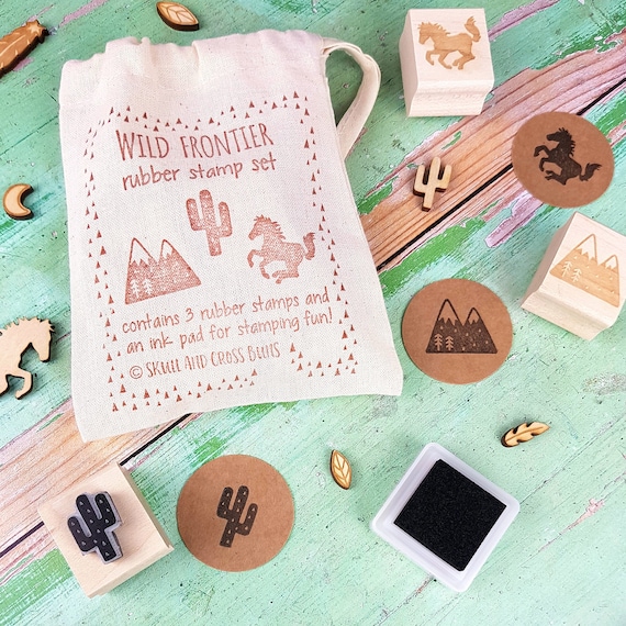 Skull & Cross Buns Small Artisan Rubber Stamp - Dachshund Skull & Cross Buns Small Artisan Rubber Stamp - Dachshund