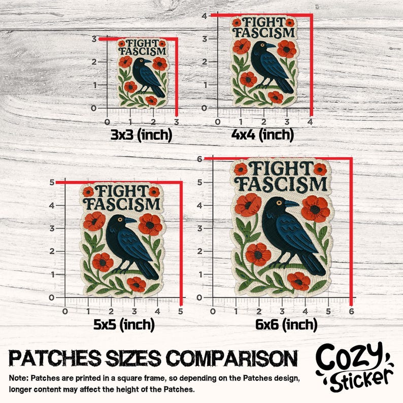Puede incluir: Comparaci&oacute;n de tama&ntilde;os de parches, con un dise&ntilde;o de cuervo negro, flores rojas y el texto "FIGHT FASCISM". Los tama&ntilde;os var&iacute;an de 7,6x7,6 cm a 15,2x15,2 cm. Los parches est&aacute;n impresos en un marco cuadrado.