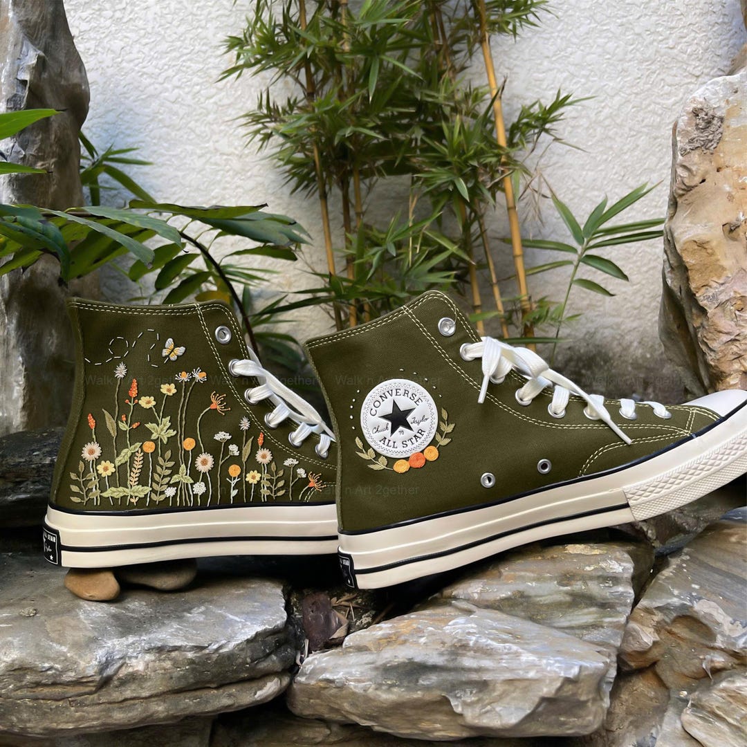 Orange Flowers Embroidered Converse, Moss Green Converse Chuck Taylor, Rust  Theme Floral Sneakers,autumn Vibe Converse,hand Embroidery Shoes