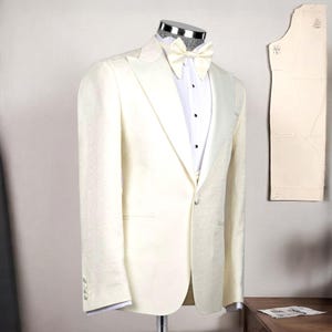 Cream Men's Tuxedo Three Piece, Peak Lapel Wedding Men’s Tuxedo Set, Luxury Men’s Suit, Special Event Tuxedo, Prom Suits, Groomsmen Suits, image 3