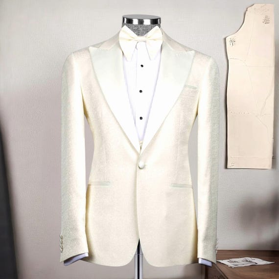Cream Men's Tuxedo Three Piece, Peak Lapel Wedding Men’s Tuxedo Set, Luxury Men’s Suit, Special Event Tuxedo, Prom Suits, Groomsmen Suits,