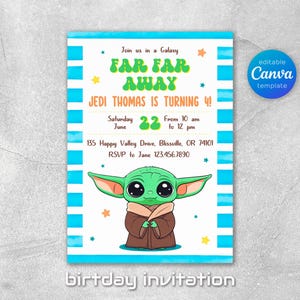 Puede incluir: Una invitaci&oacute;n de cumplea&ntilde;os a rayas azules y blancas con un personaje alien&iacute;gena verde. La invitaci&oacute;n dice "Join us in a Galaxy Far Far Away Jedi Thomas is turning 4!" con la fecha "Saturday June 22" y la hora "From 10 am to 12 pm".