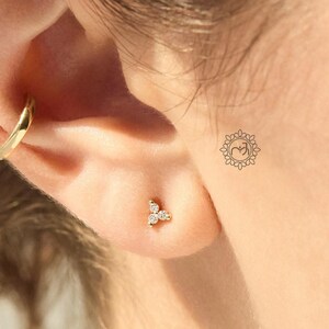 14K Solid Gold Dainty Sparkle Tiny Flower Stud Earrings, Real Solid Gold 14K Moissanite Diamond Floral Small Earrings, Gift for Her
