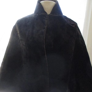 antique Victorian black brown velvet cape capelet