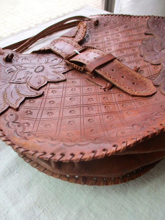 Tex-Mex hand tooled leather handbag - image 4