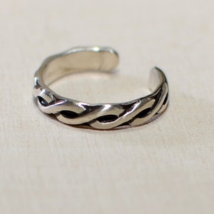 Sterling Silver Toe Ring With Patina Enchanced Braided Pattern - Solid ...